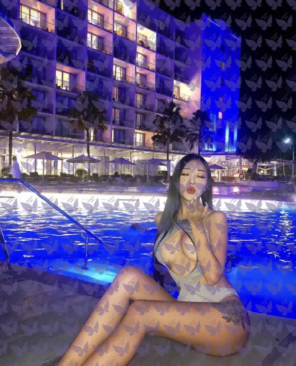 Имя: Кейтлин, Возраст: 26, Грудь: 2