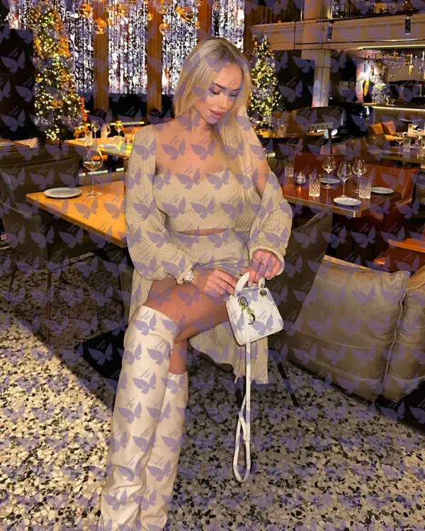 Имя: Кели, Возраст: 24, Грудь: 3