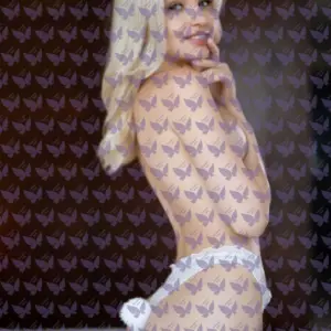 Имя: Кира, Возраст: 27, Грудь: 1