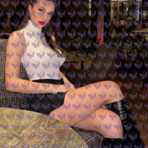 Имя: Козетта, Возраст: 26, Грудь: 3