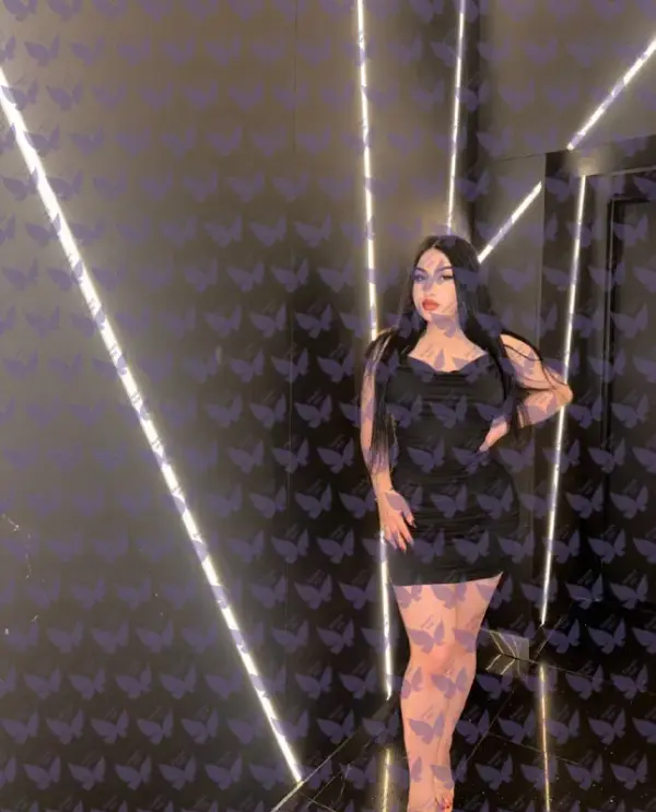 Имя: Kraidy, Возраст: 21, Грудь: 4