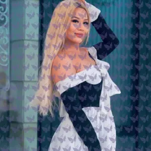 Имя: Лалиса, Возраст: 25, Грудь: 2