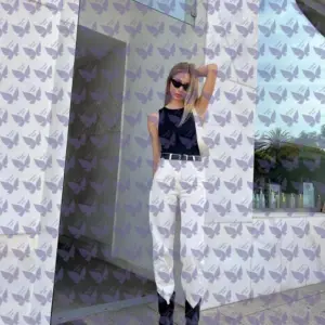 Имя: Лана, Возраст: 22, Грудь: 1