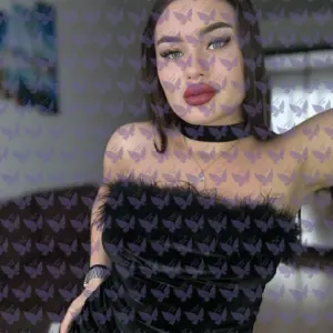 Имя: Лана, Возраст: 21, Грудь: 3