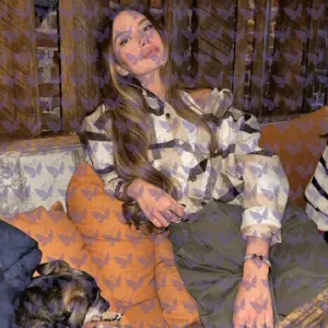 Имя: Лара, Возраст: 24, Грудь: 1