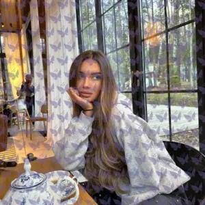 Имя: Лара, Возраст: 24, Грудь: 1