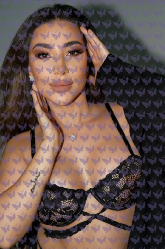 Имя: Лара, Возраст: 24, Грудь: 3