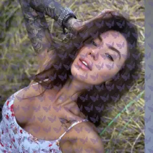 Имя: Лаура, Возраст: 24, Грудь: 1