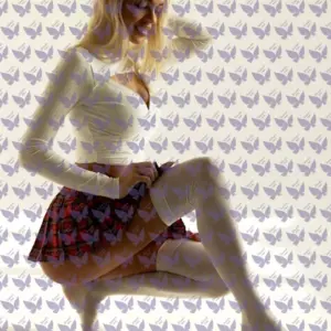 Имя: Лейла, Возраст: 24, Грудь: 2