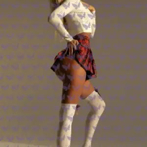 Имя: Лейла, Возраст: 24, Грудь: 2