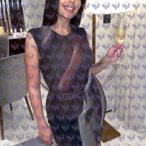 Имя: Лейла, Возраст: 24, Грудь: 2