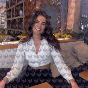 Имя: Лейла, Возраст: 26, Грудь: 2