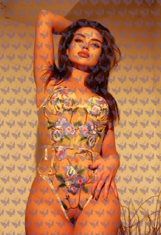 Имя: Лера, Возраст: 26, Грудь: 2