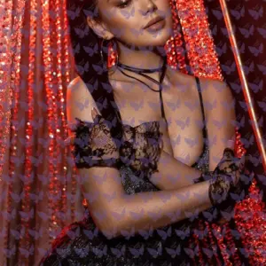 Имя: Лика, Возраст: 25, Грудь: 2