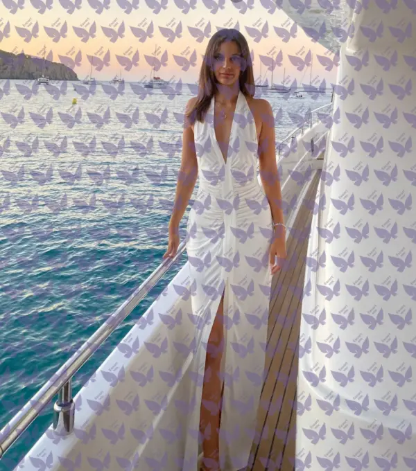 Имя: Лилиан, Возраст: 23, Грудь: 1