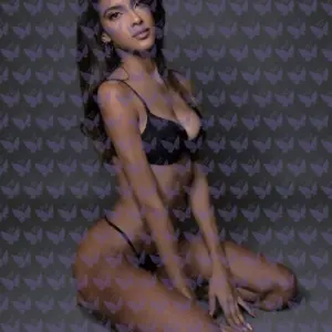 Имя: Лилиана, Возраст: 24, Грудь: 2