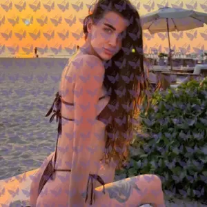 Имя: Лилия, Возраст: 25, Грудь: 3