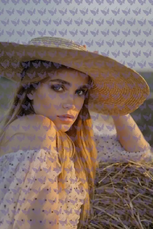 Имя: Лючия, Возраст: 23, Грудь: 1