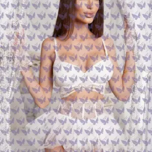 Имя: Ливия, Возраст: 28, Грудь: 2