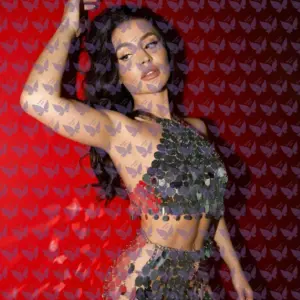 Имя: Лиза, Возраст: 25, Грудь: 2