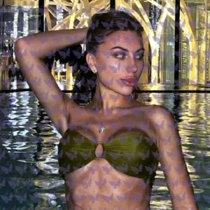 Имя: Лора, Возраст: 25, Грудь: 3