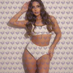 Имя: Лора, Возраст: 24, Грудь: 3