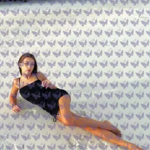 Имя: Лора, Возраст: 25, Грудь: 3