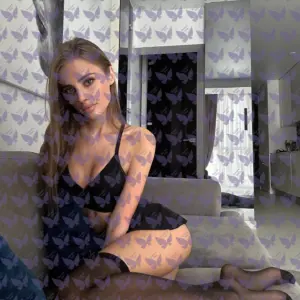 Имя: Лорел, Возраст: 19, Грудь: 1