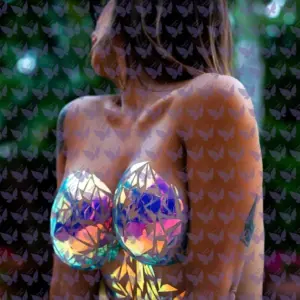 Имя: Лура, Возраст: 27, Грудь: 3