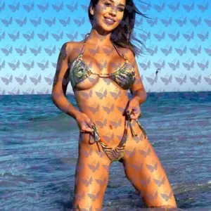 Имя: Лура, Возраст: 27, Грудь: 3