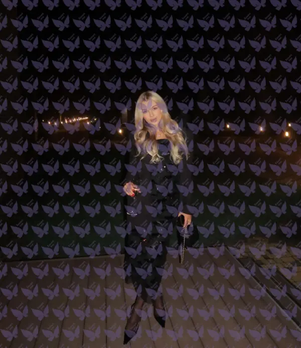 Имя: Мадлен, Возраст: 22, Грудь: 3