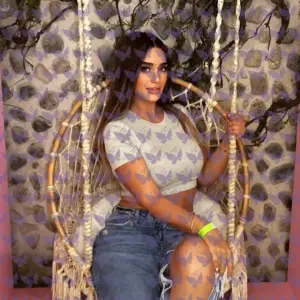 Имя: Майя, Возраст: 24, Грудь: 4