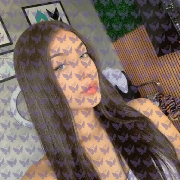 Имя: Малибу, Возраст: 20, Грудь: 2