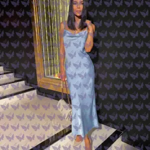 Имя: Марго, Возраст: 26, Грудь: 2