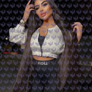 Имя: Мариам, Возраст: 23, Грудь: 5