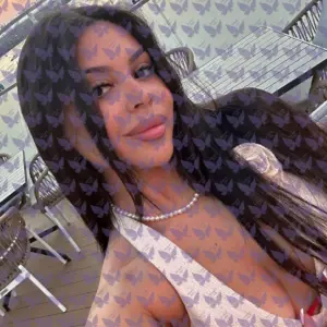 Имя: Мариана, Возраст: 26, Грудь: 2