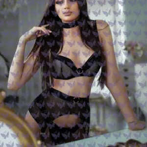 Имя: Марика, Возраст: 25, Грудь: 2