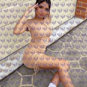 Имя: Марселин, Возраст: 19, Грудь: 2