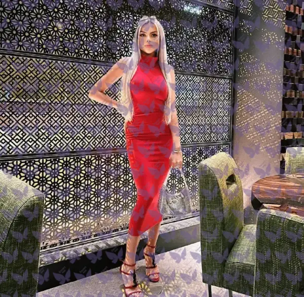 Имя: Мартина, Возраст: 25, Грудь: 4