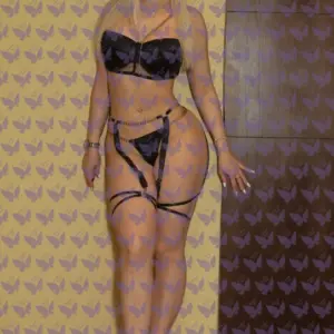 Имя: Маша, Возраст: 27, Грудь: 3