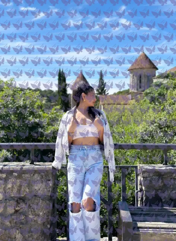 Имя: Мэйзи, Возраст: 27, Грудь: 2