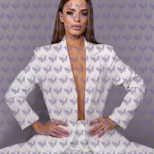 Имя: Мелания, Возраст: 22, Грудь: 2