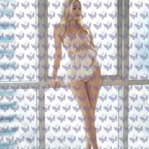 Имя: Мэри, Возраст: 21, Грудь: 1