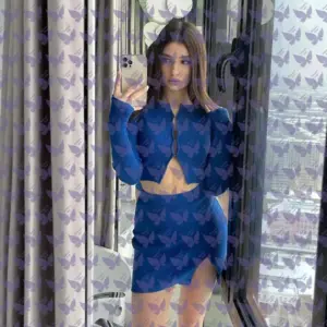 Имя: Мэв, Возраст: 20, Грудь: 1