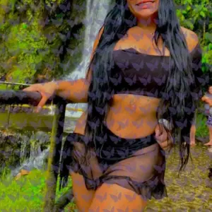 Имя: Миа, Возраст: 26, Грудь: 4