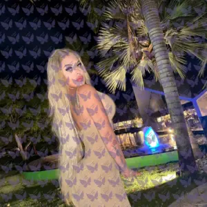 Имя: Миа, Возраст: 24, Грудь: 3