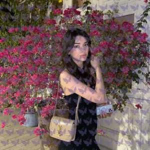 Имя: Милания, Возраст: 23, Грудь: 2