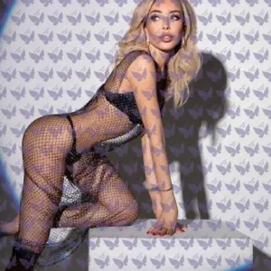 Имя: Милен, Возраст: 28, Грудь: 3