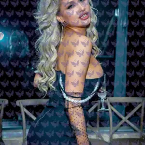 Имя: Милли, Возраст: 24, Грудь: 3