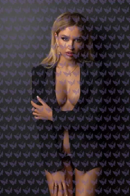 Имя: Милли, Возраст: 24, Грудь: 3